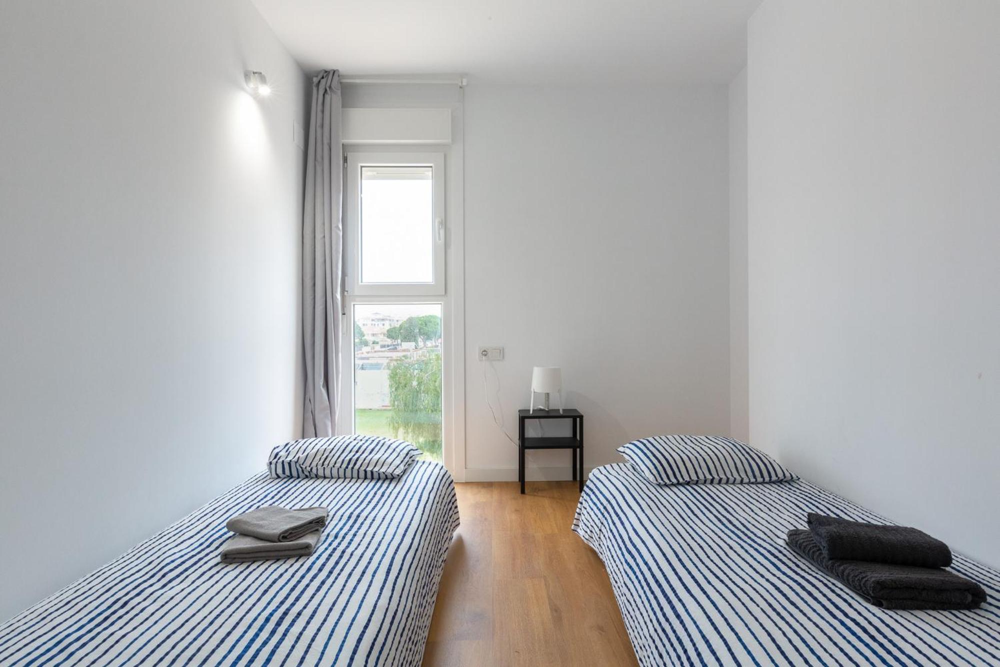 Apartamentos En Canet Al Mar, Junto Playa Y Con Piscina Canet d'En Berenguer Exteriér fotografie