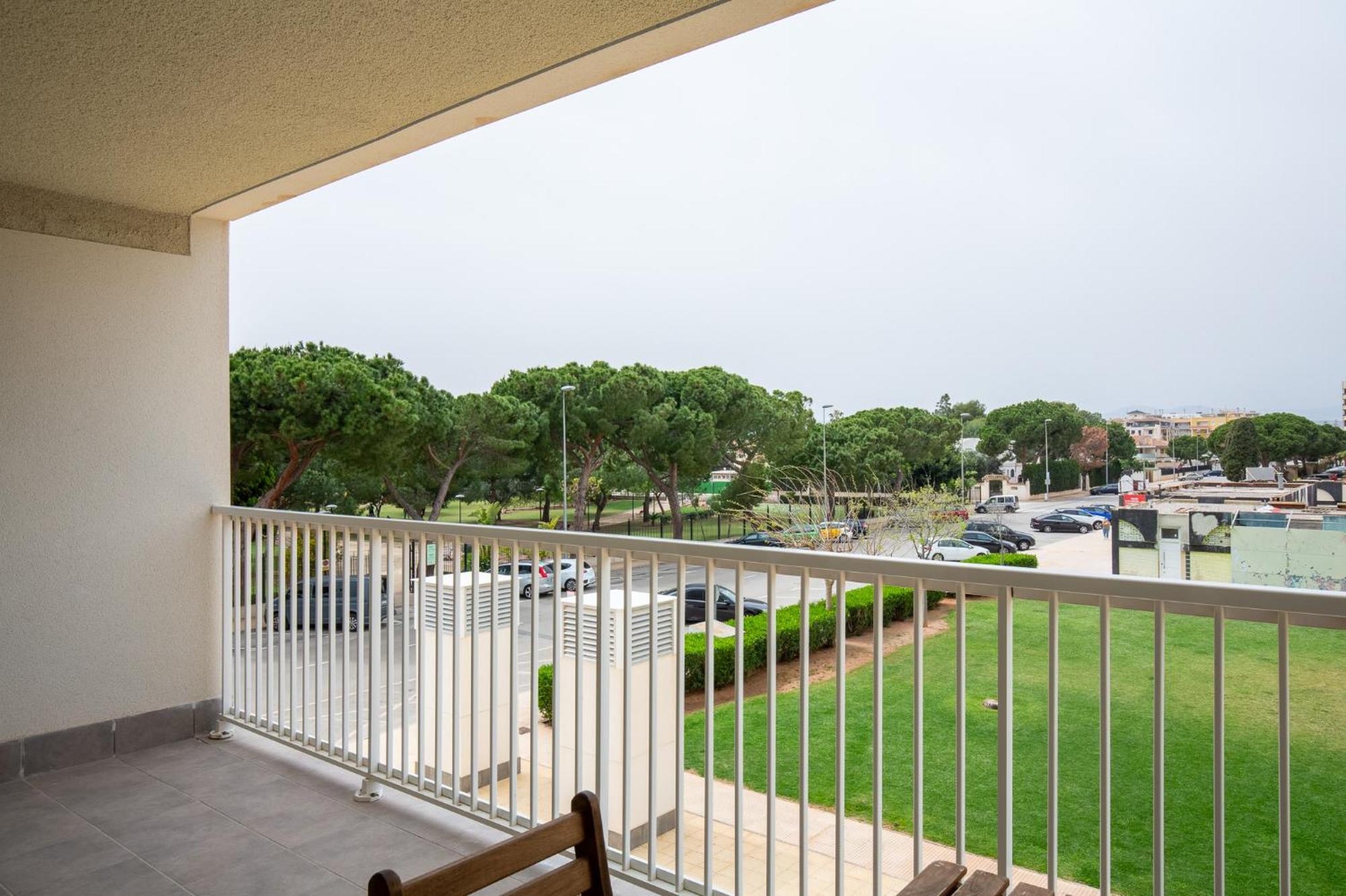 Apartamentos En Canet Al Mar, Junto Playa Y Con Piscina Canet d'En Berenguer Exteriér fotografie